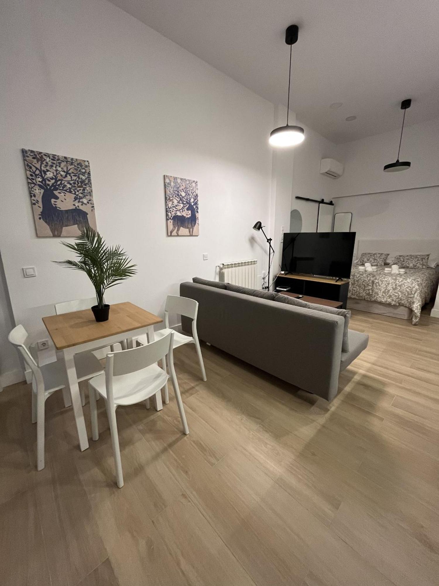 Moratalaz Apartments Мадрид Экстерьер фото